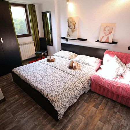 Apartments Nevija โรวีน ภายนอก รูปภาพ