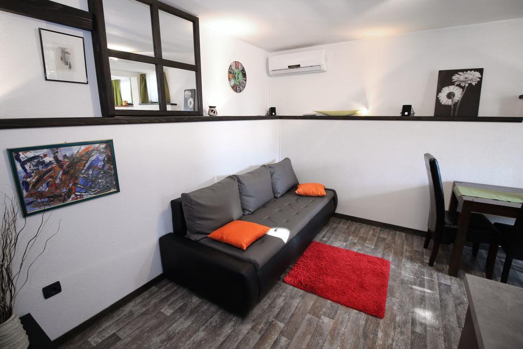Apartments Nevija โรวีน ภายนอก รูปภาพ