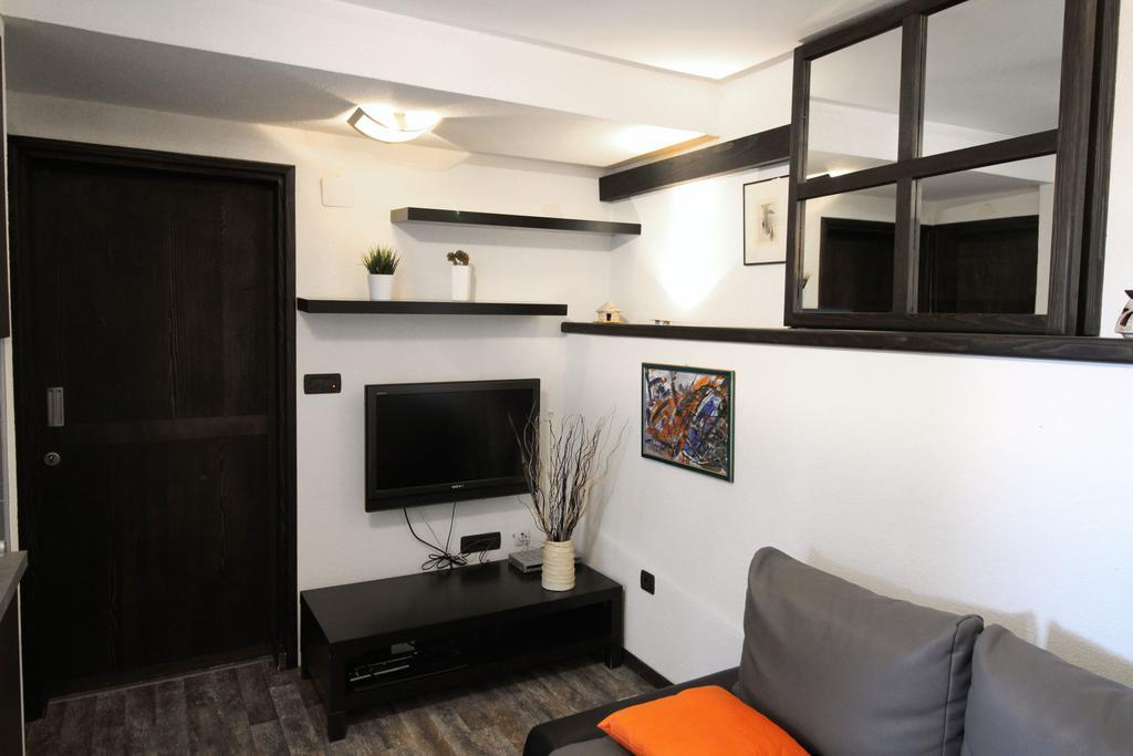 Apartments Nevija โรวีน ภายนอก รูปภาพ
