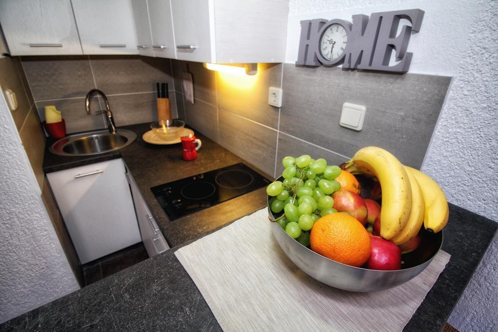 Apartments Nevija โรวีน ภายนอก รูปภาพ